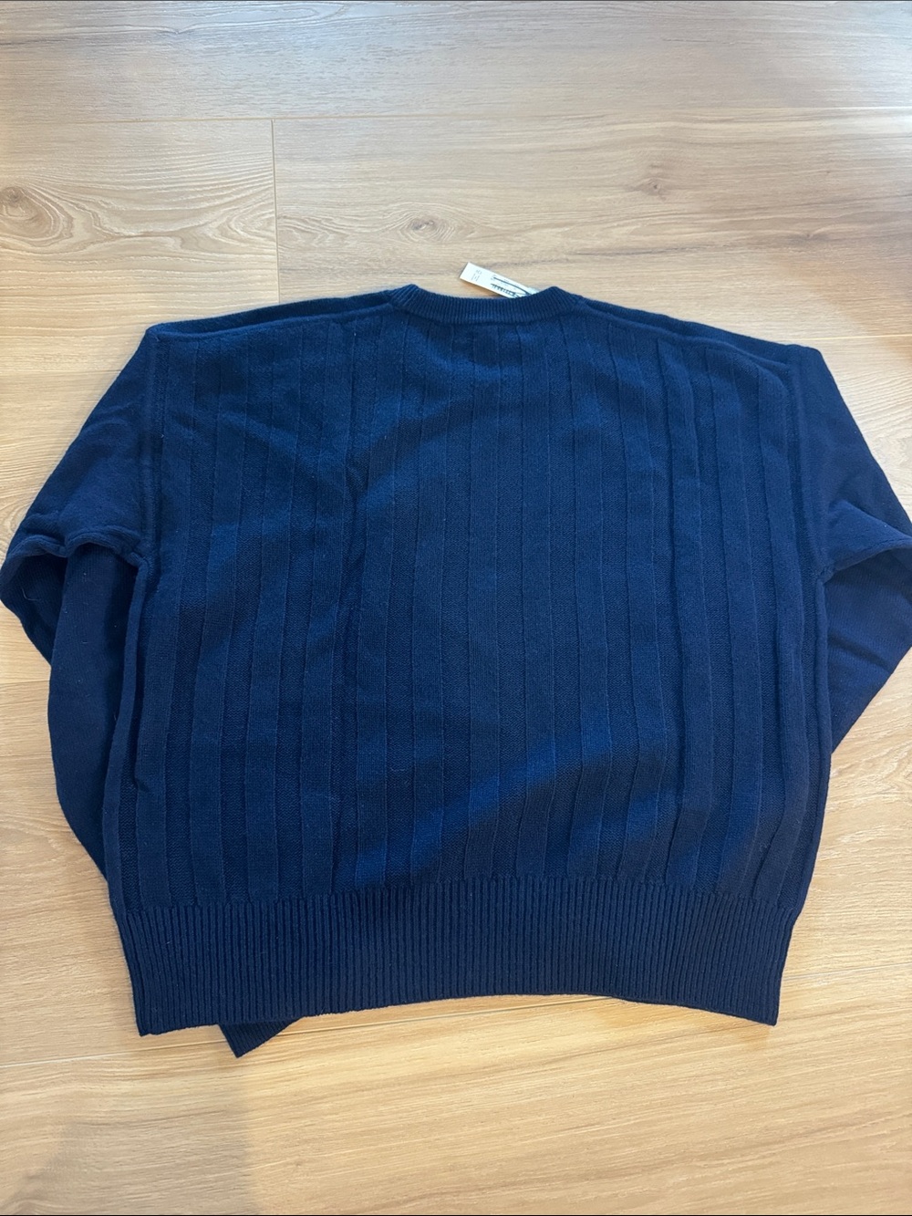 Madewell Crewneck Cashmere Sweater - Picture 9 of 9